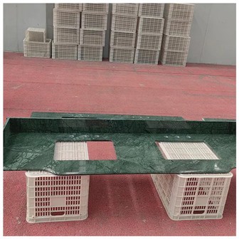 Verde Guatemala Marmor Vanity Topper